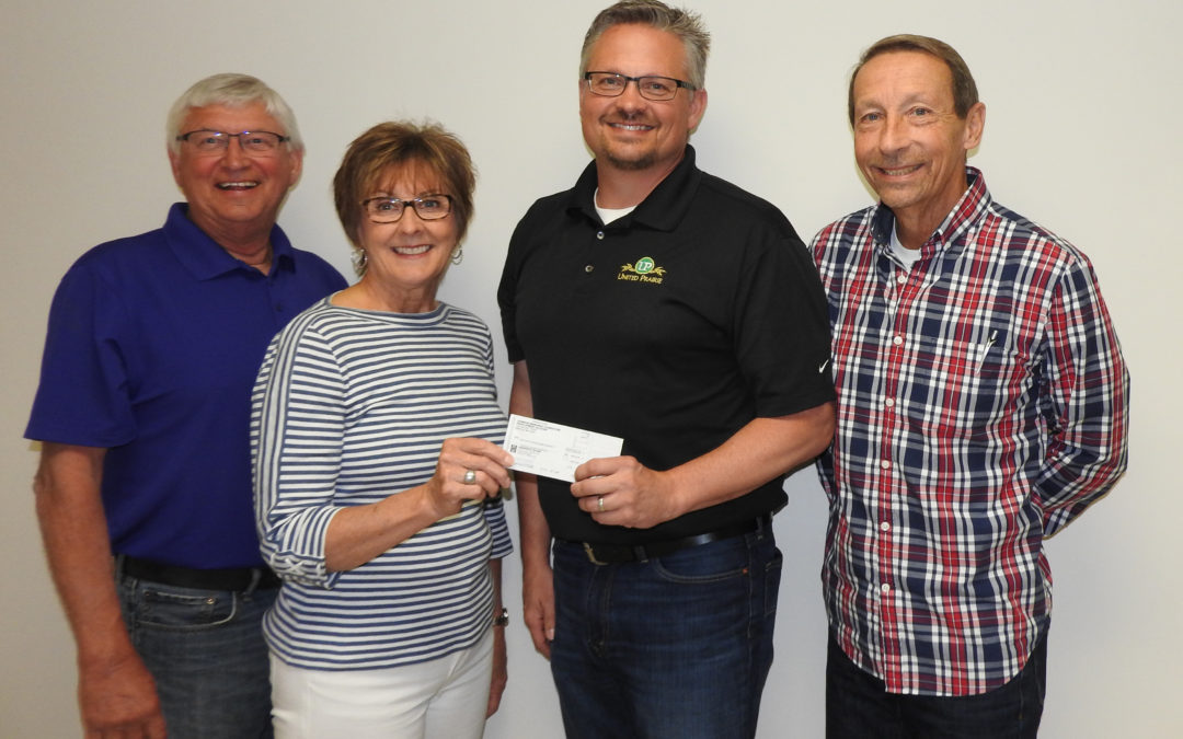 Charlie and Janice Prestholdt donate $10,000